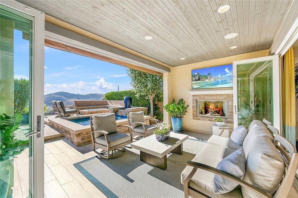 15 Ventada St Mission Viejo, CA 92694 - Thumbnail 4