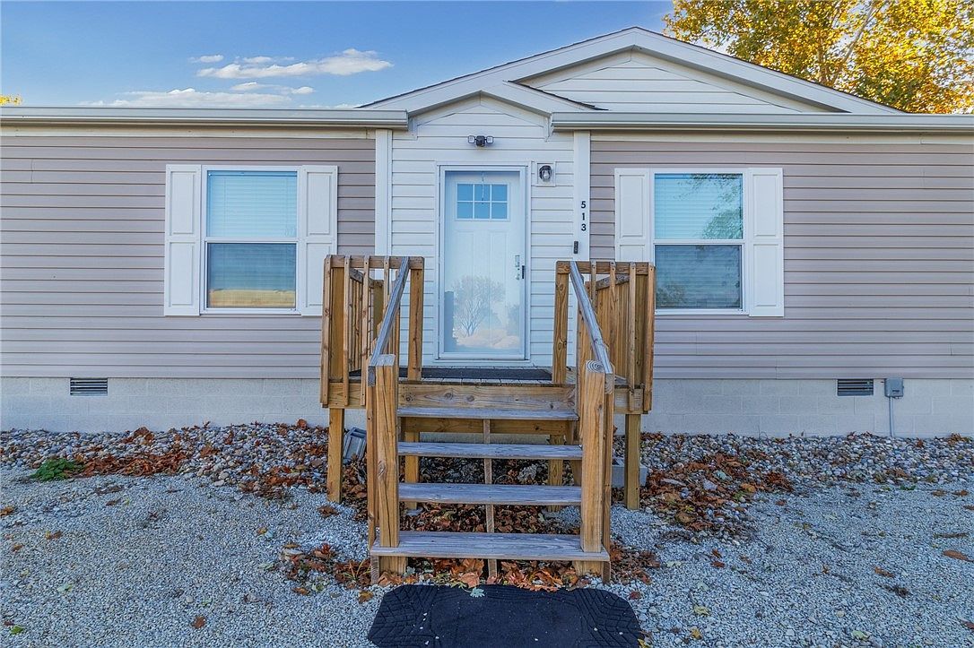 513 W North 1st St Stewardson, IL 62463 - Thumbnail 4