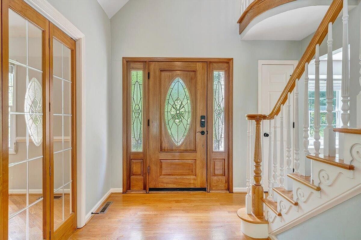 4620 Carvins Cove Rd Salem, VA 24153 - Thumbnail 4