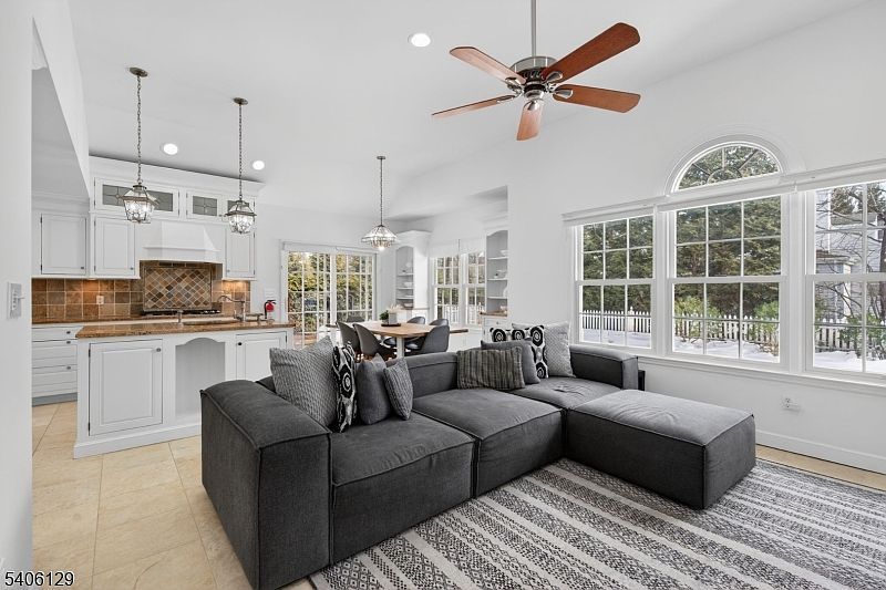 236 White Oak Ridge Rd Short Hills, NJ 07078 - Thumbnail 4