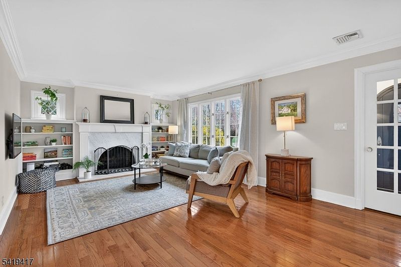 20 Parkview Dr Millburn, NJ 07041 - Thumbnail 4