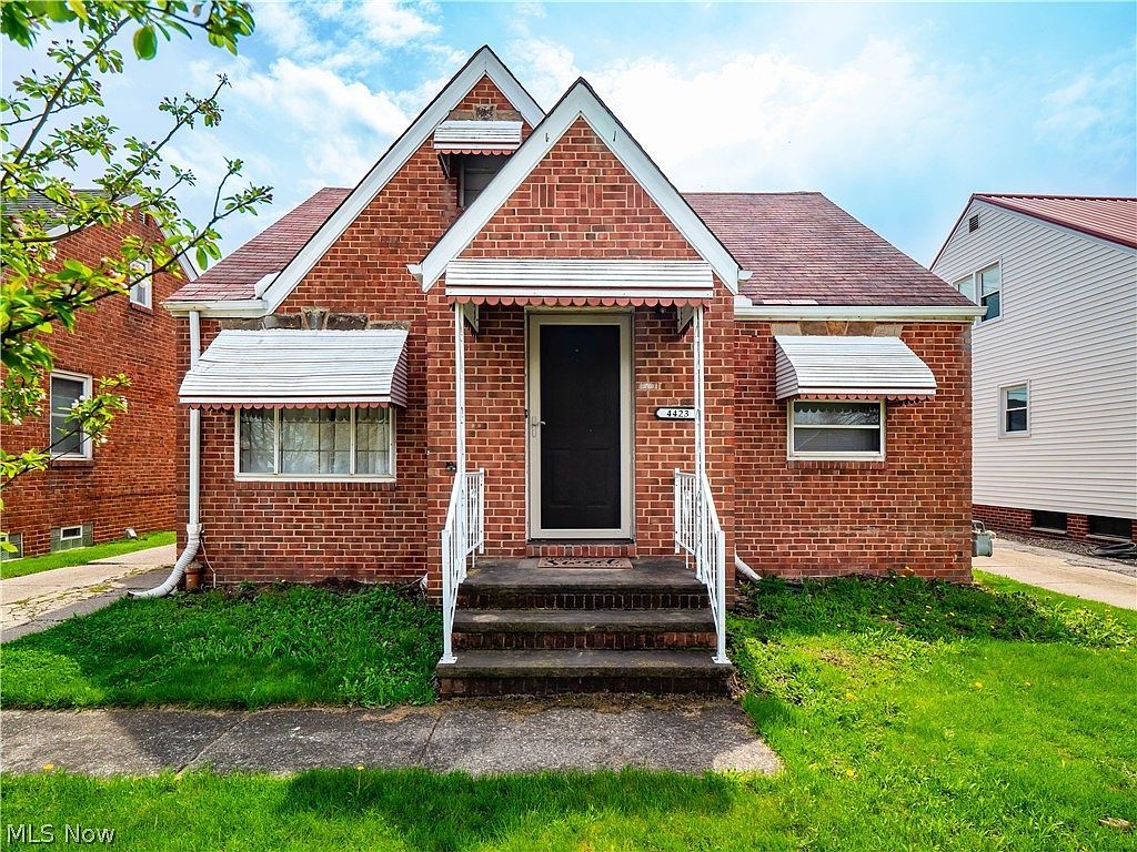 4423 Grantwood Dr Parma, OH 44134 - Thumbnail 4