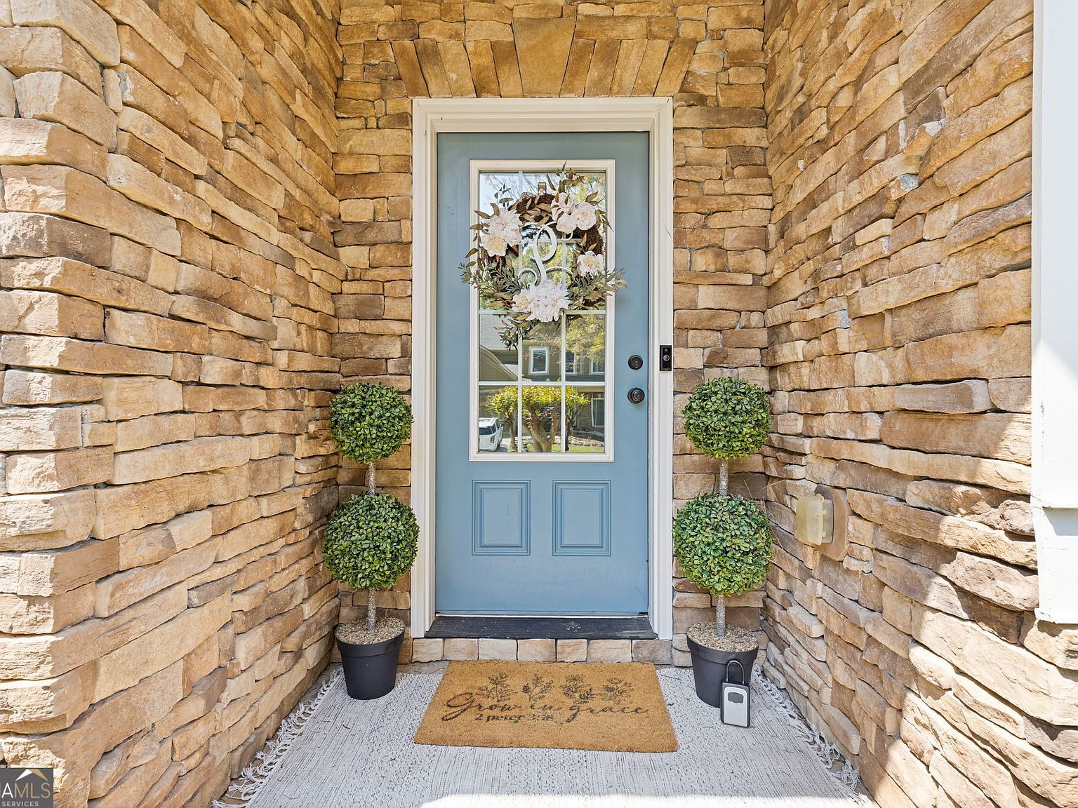 7839 Keepsake Ln Flowery Branch, GA 30542 - Thumbnail 4