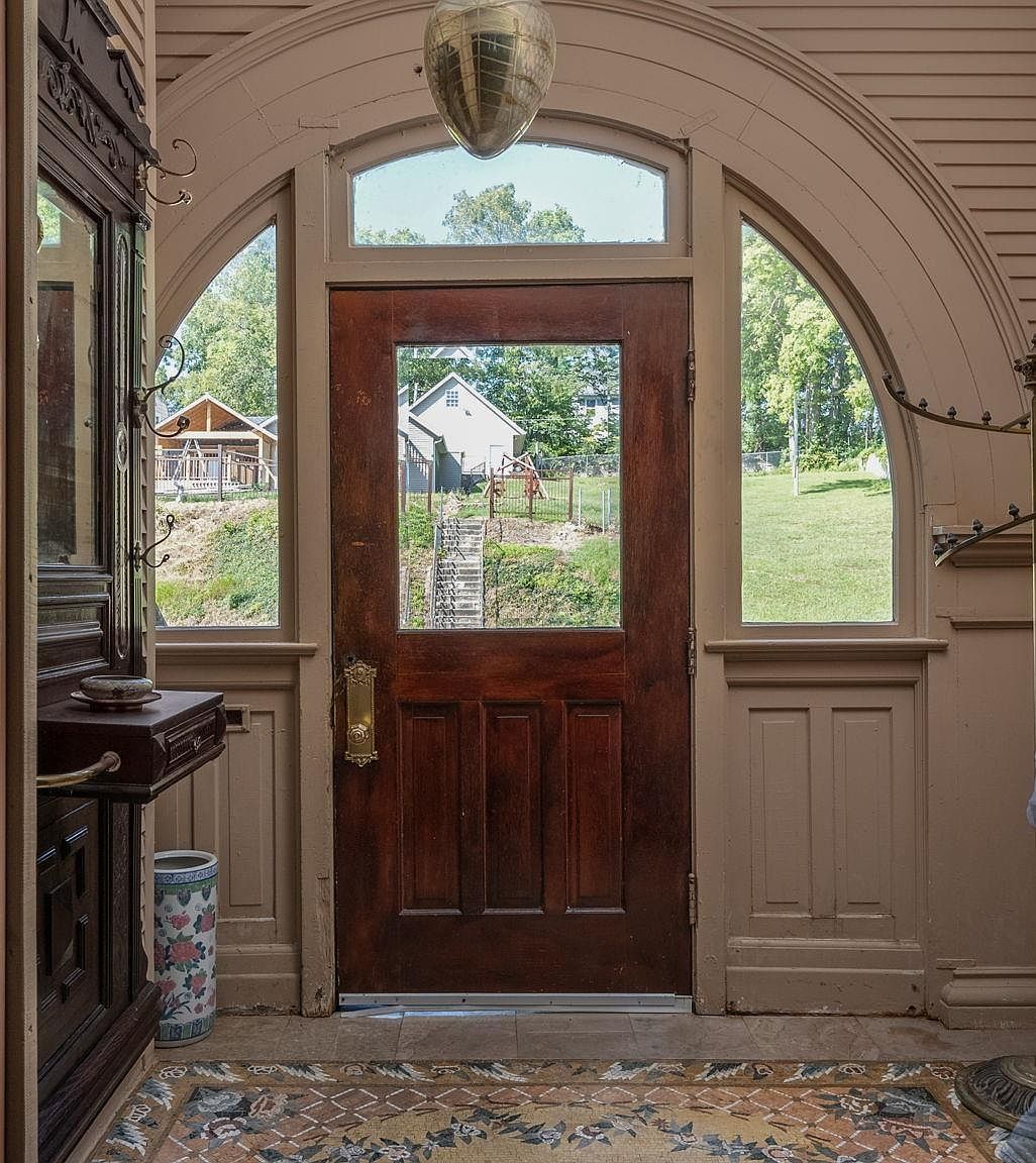 817 W 7th St Davenport, IA 52802 - Thumbnail 4