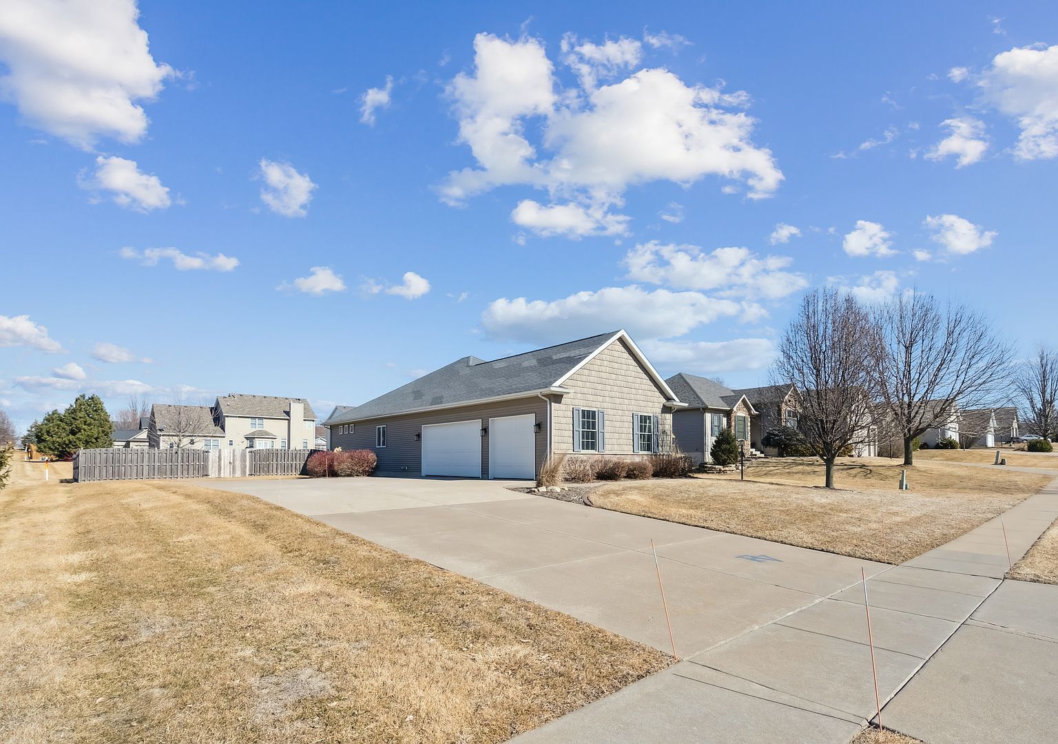 3366 Field Sike Dr Bettendorf, IA 52722 - Thumbnail 4