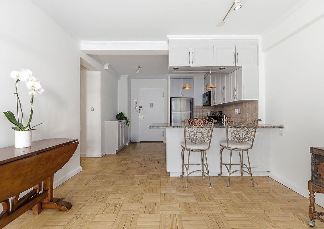 315 E 69th St APT 4B New York, NY 10021 - Thumbnail 4
