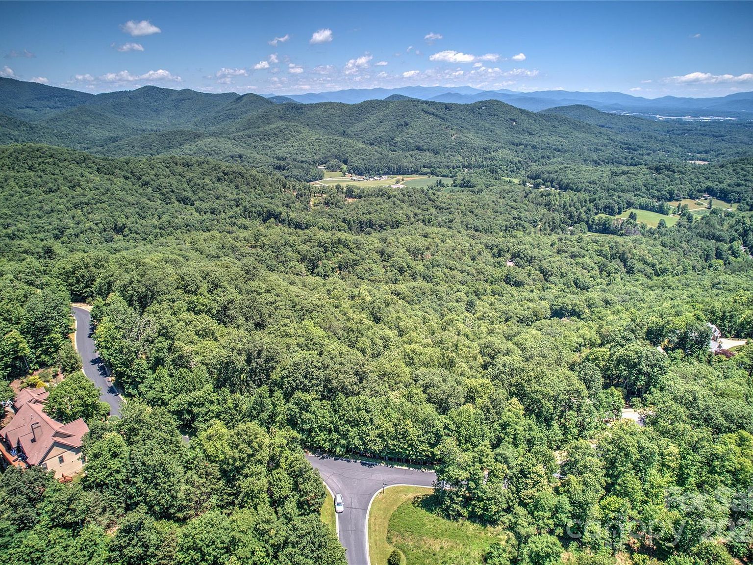 1018 Mills River Way Horse Shoe, NC 28742 - Thumbnail 4