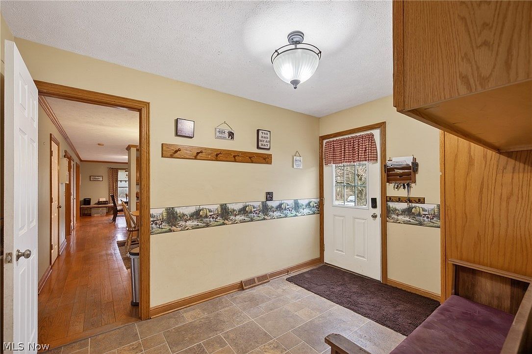 18440 Hobart Rd West Farmington, OH 44491 - Thumbnail 4