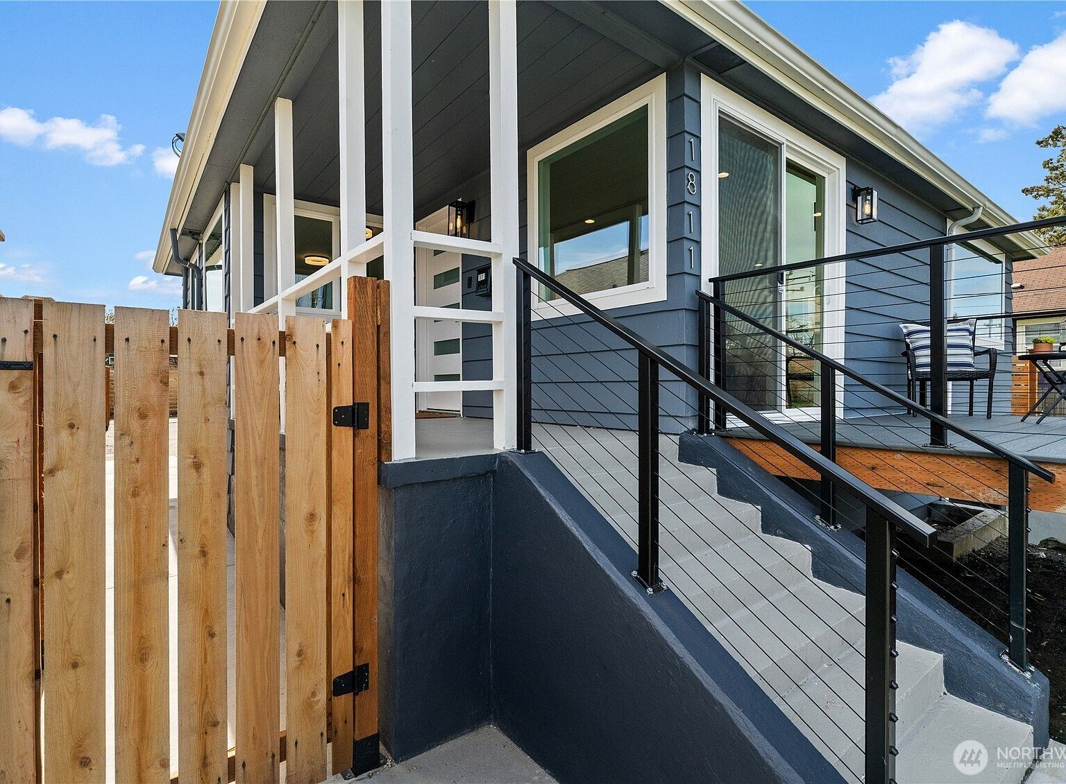 1811 S Stevens St Seattle, WA 98144 - Thumbnail 4