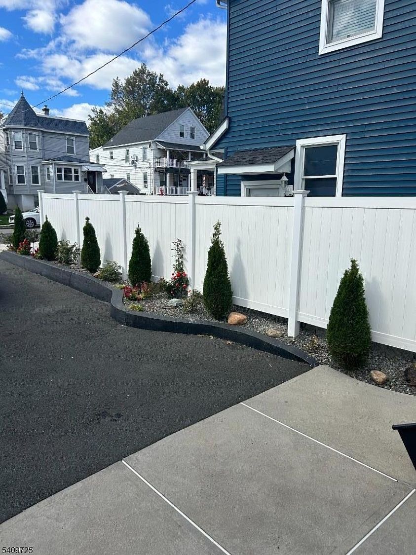 119 Columbus Pl Floor 2 Roselle Park, NJ 07204 - Thumbnail 4