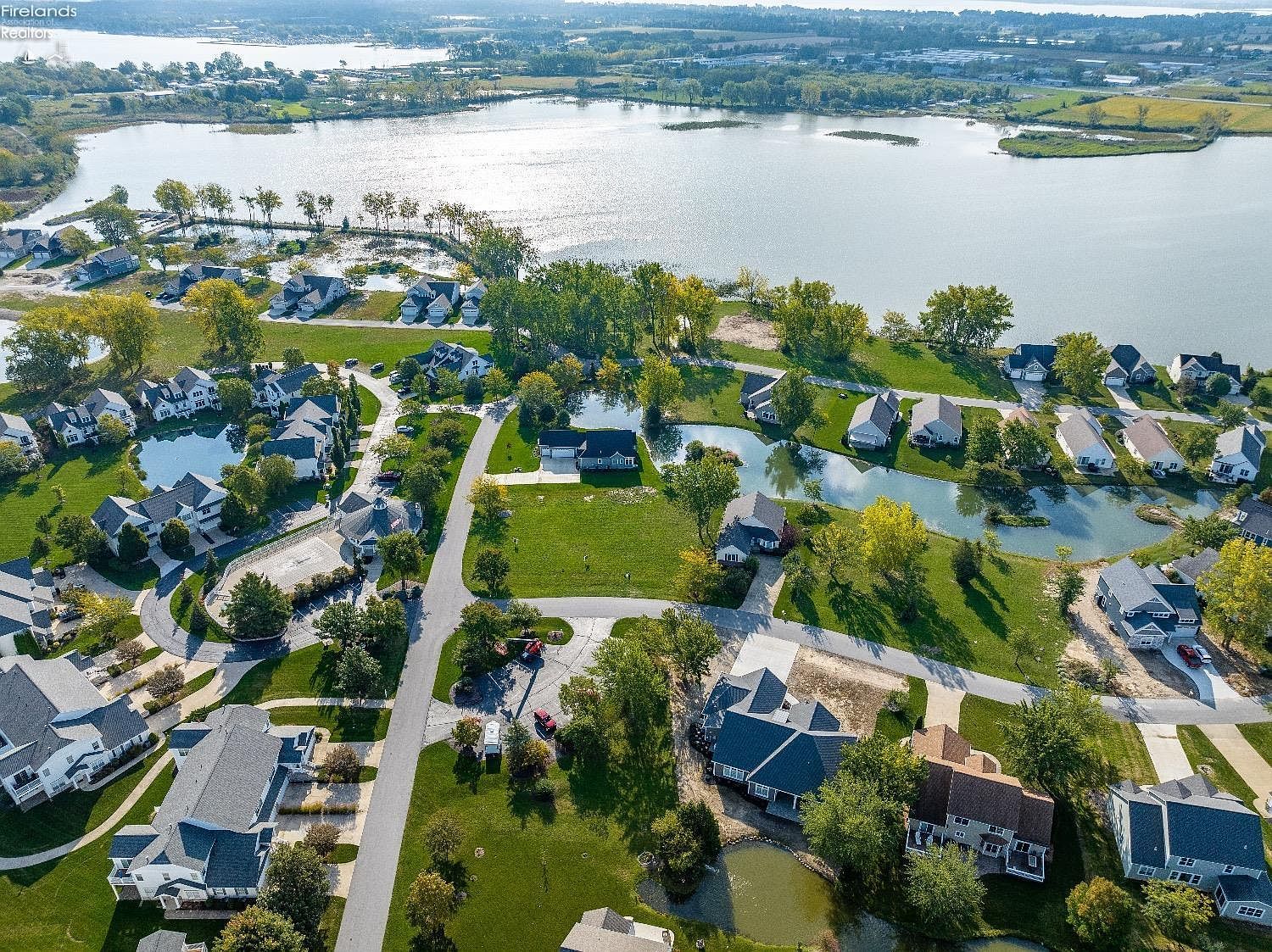 1229 Catawba Bay Dr Pt Clinton, OH 43452 - Thumbnail 4