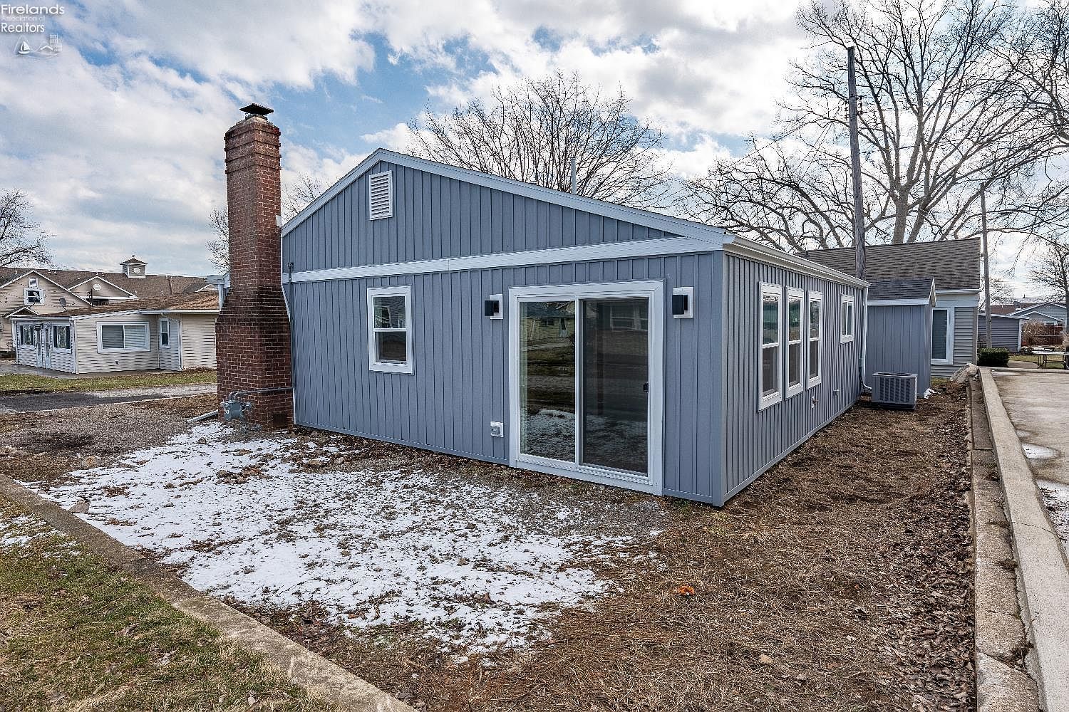 5864 Cedar Ln Pt Clinton, OH 43452 - Thumbnail 4