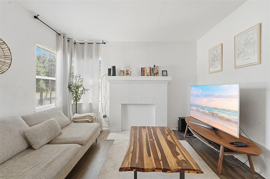 102 W King St Orlando, FL 32804 - Thumbnail 4