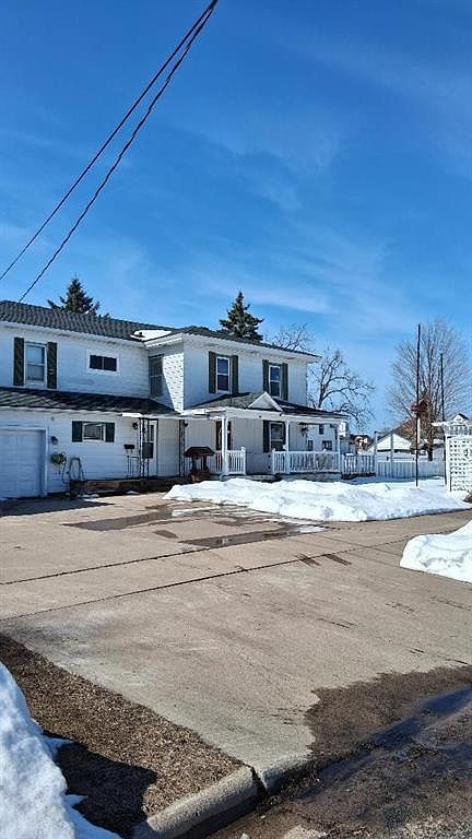 307 S Spring St Augusta, WI 54722 - Thumbnail 4