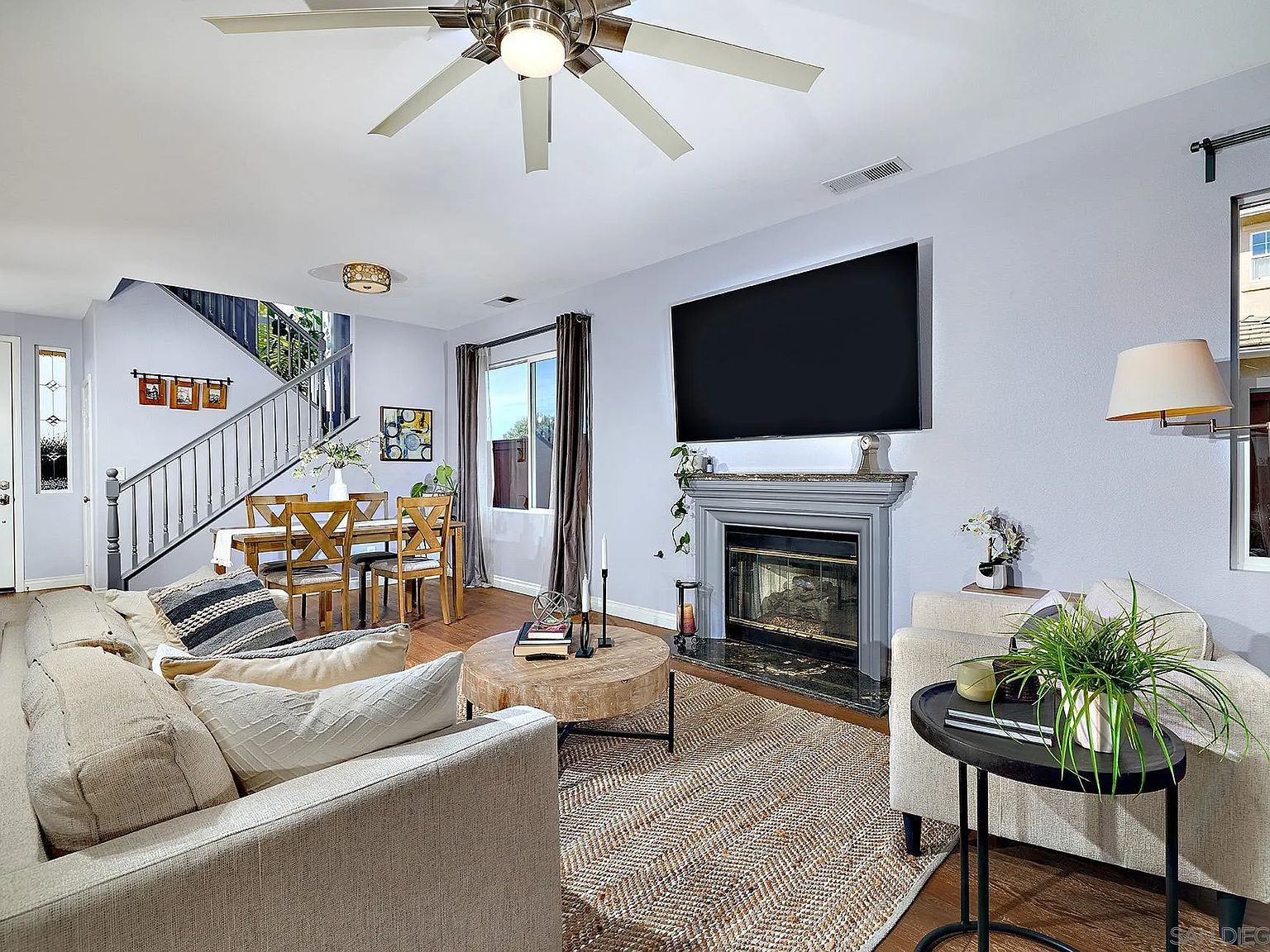 7354 Escallonia Ct Carlsbad, CA 92011 - Thumbnail 4