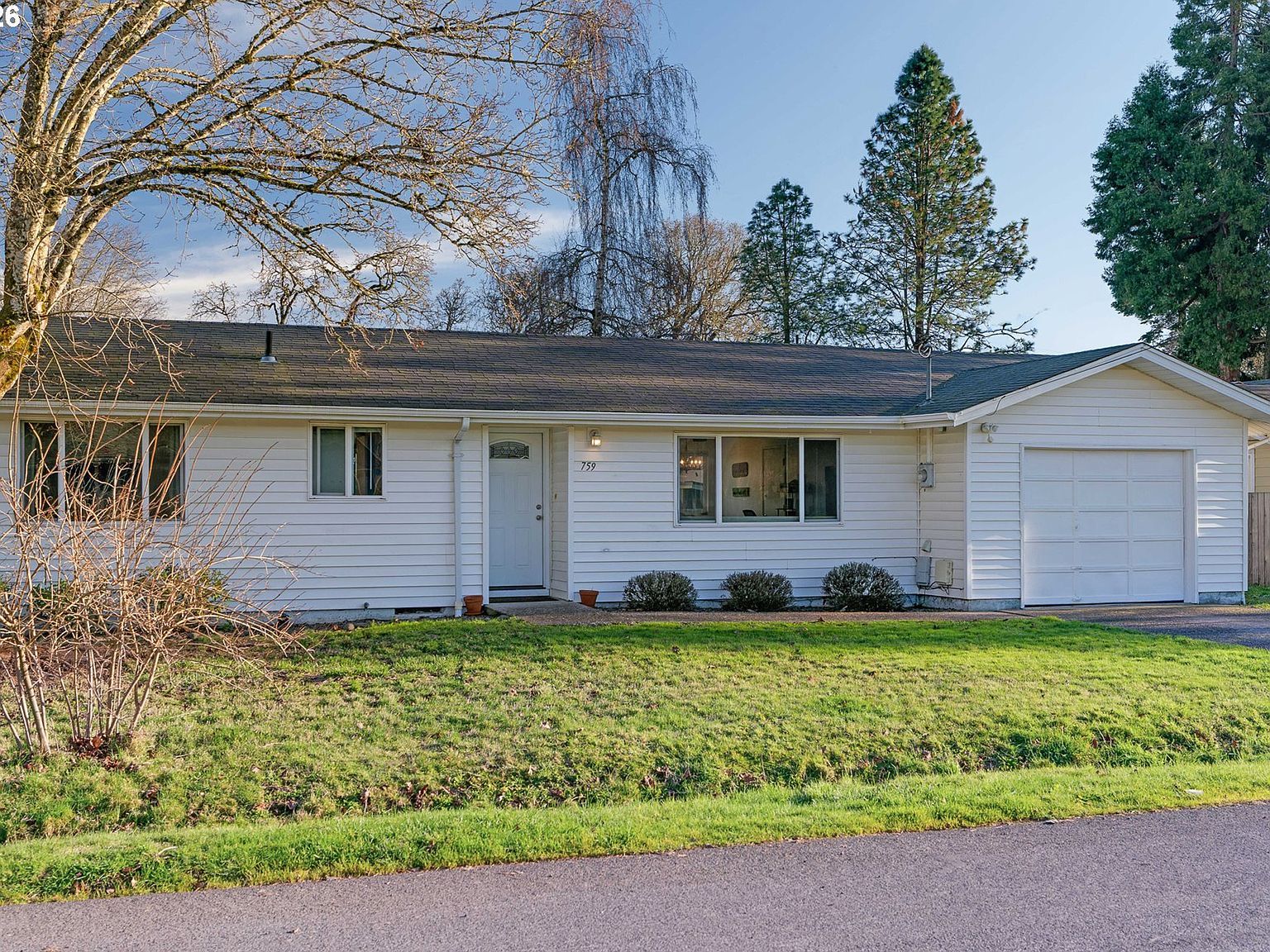 759 SE Elm St Dundee, OR 97115 - Thumbnail 4