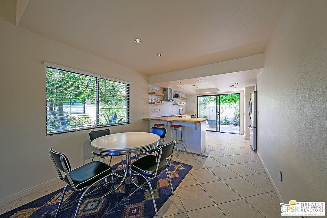2302 Los Patos Dr Palm Springs, CA 92264 - Thumbnail 4