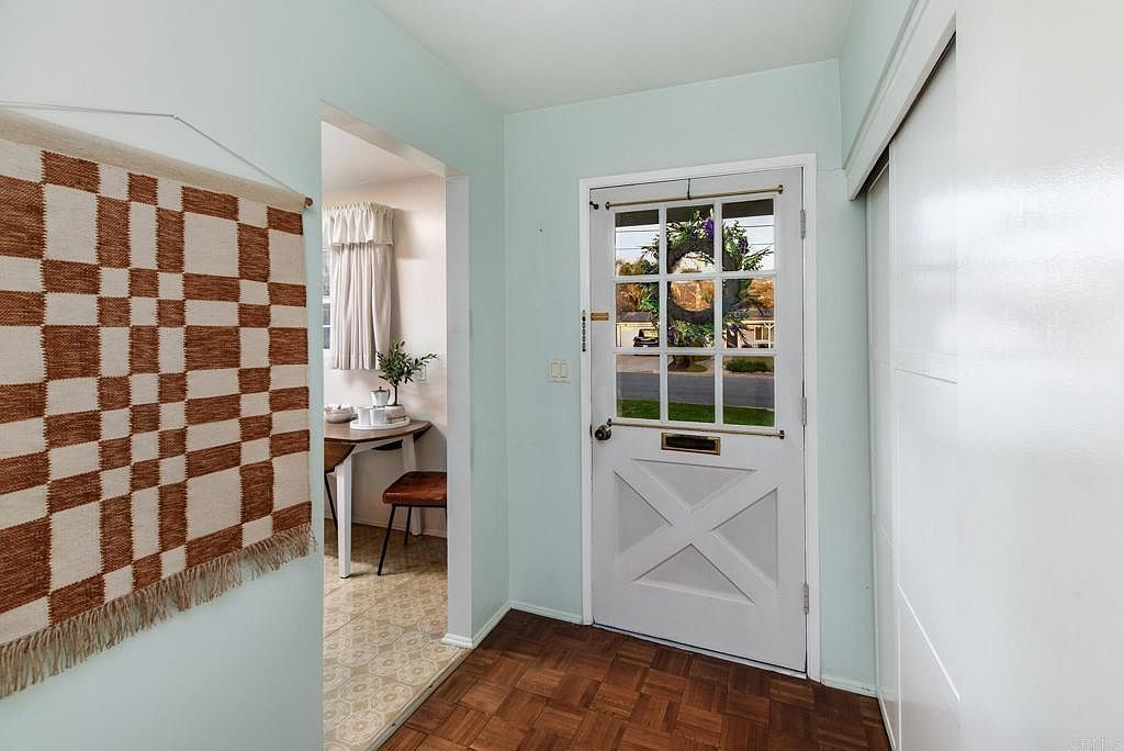 13428 Standish Dr Poway, CA 92064 - Thumbnail 4