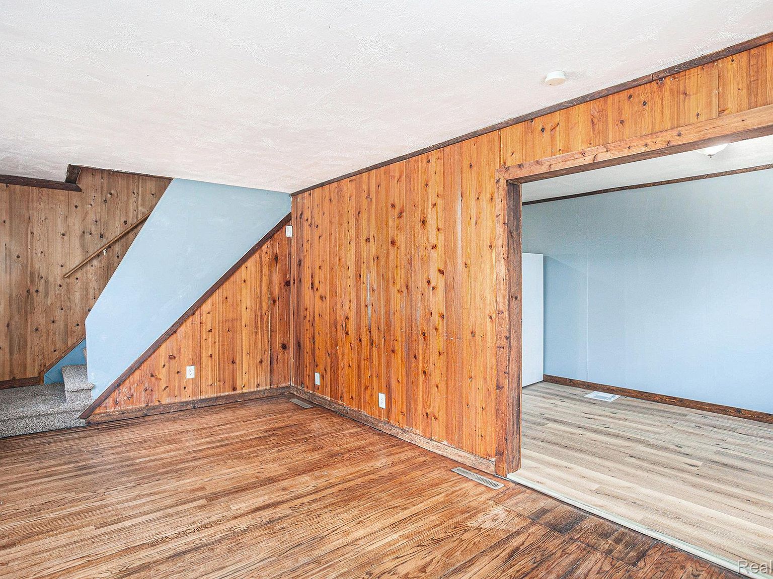 770 Cameron Ave Pontiac, MI 48340 - Thumbnail 4