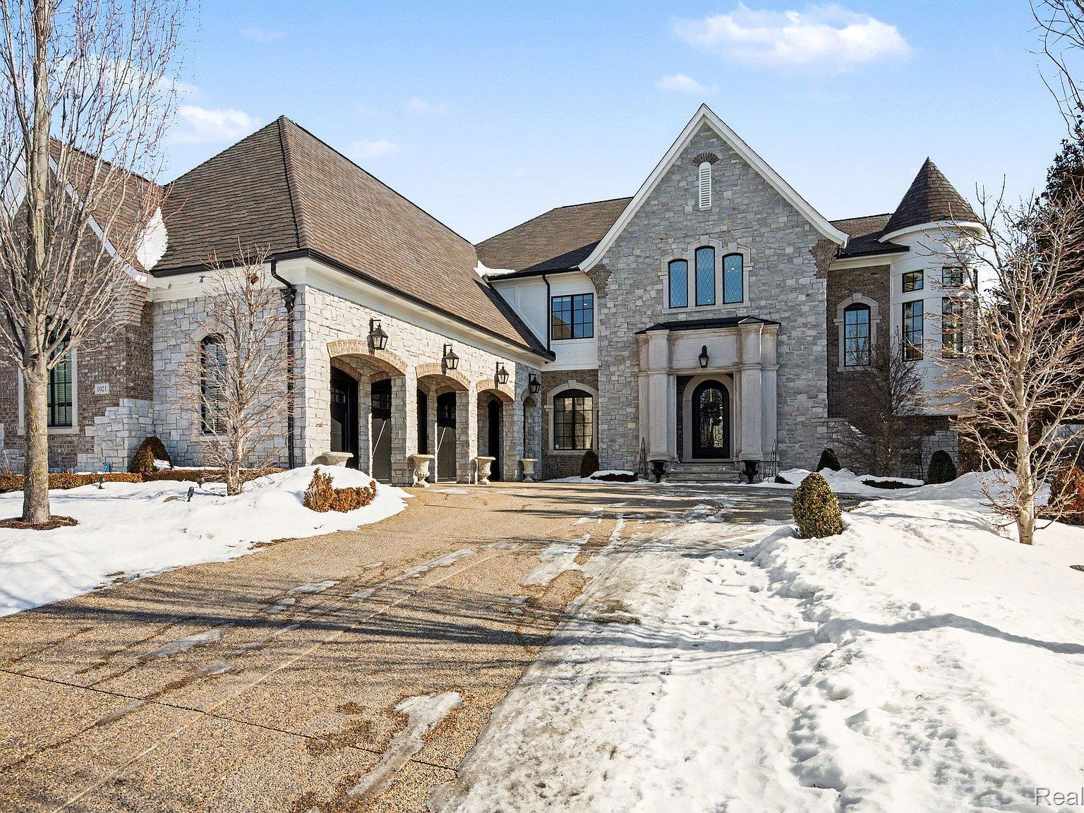 1021 Clear Creek Dr Rochester Hills, MI 48306 - Thumbnail 4