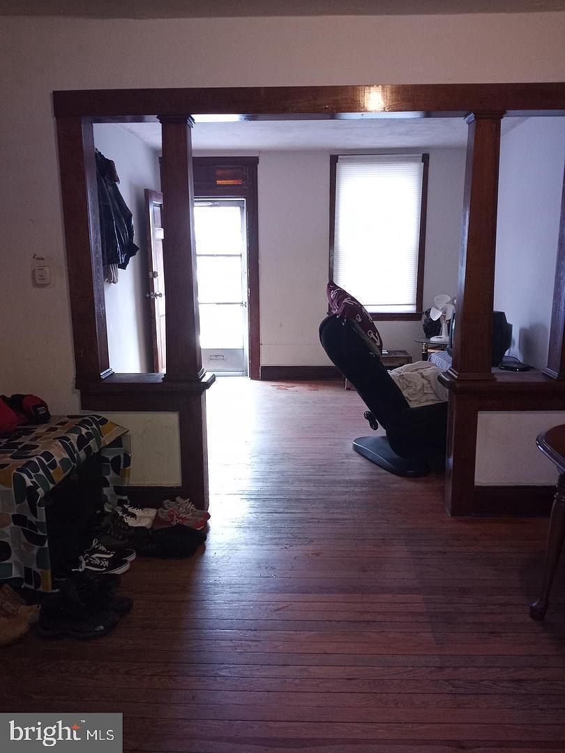 413 S Parrish St Baltimore, MD 21223 - Thumbnail 4