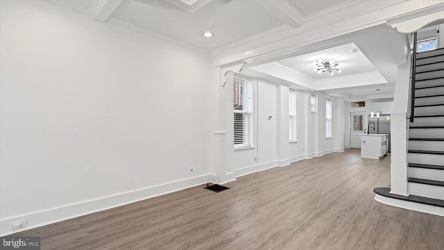 915 N Montford Ave Baltimore, MD 21205 - Thumbnail 4