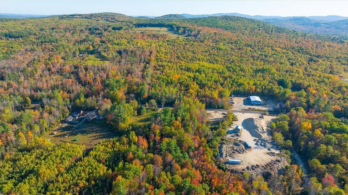 729 Main St Sumner, ME 04292 - Thumbnail 4