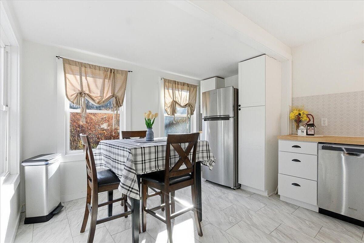 394 Highland Ave Gardiner, ME 04345 - Thumbnail 4