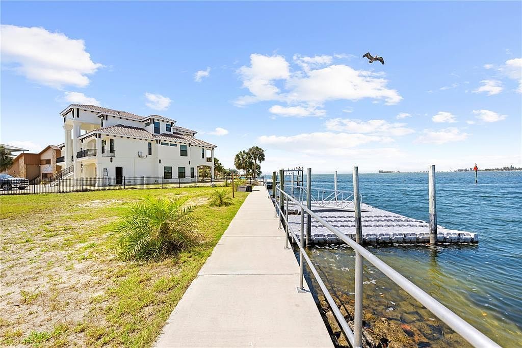 3387 Gulf Winds Cir Hernando Beach, FL 34607 - Thumbnail 4