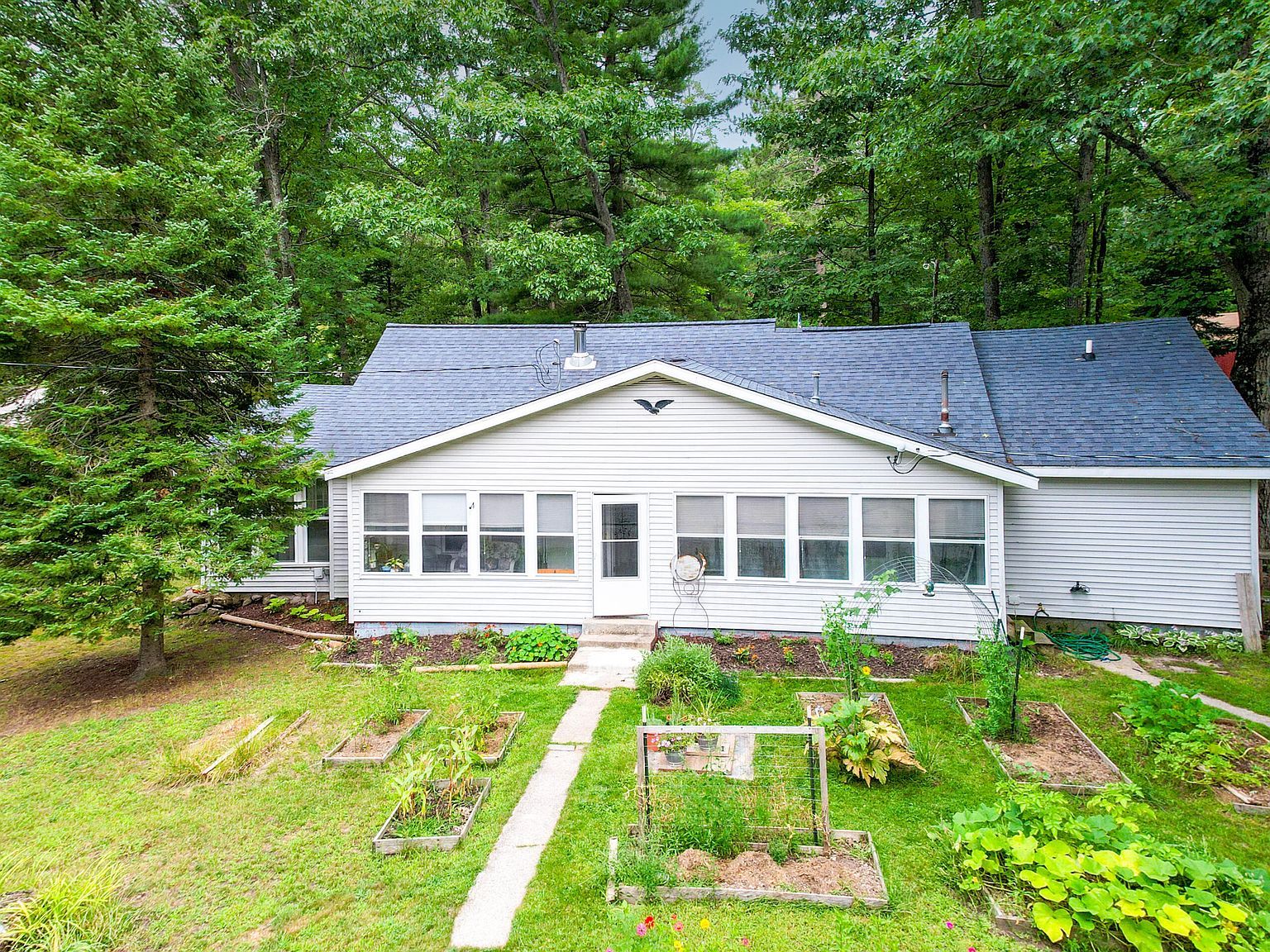 2955 E Mullett Lake Rd Indian River, MI 49749 - Thumbnail 4