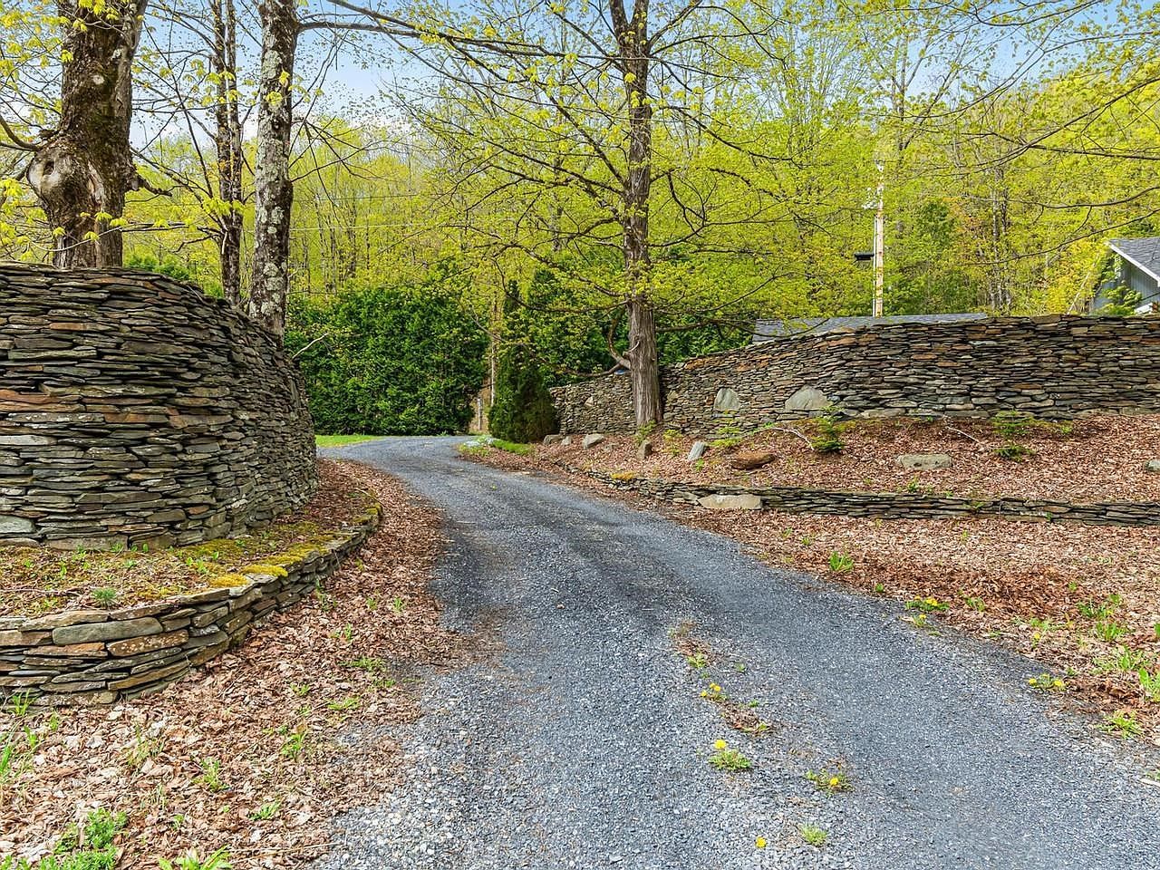 1593 North Rd Hinesburg, VT 05461 - Thumbnail 4
