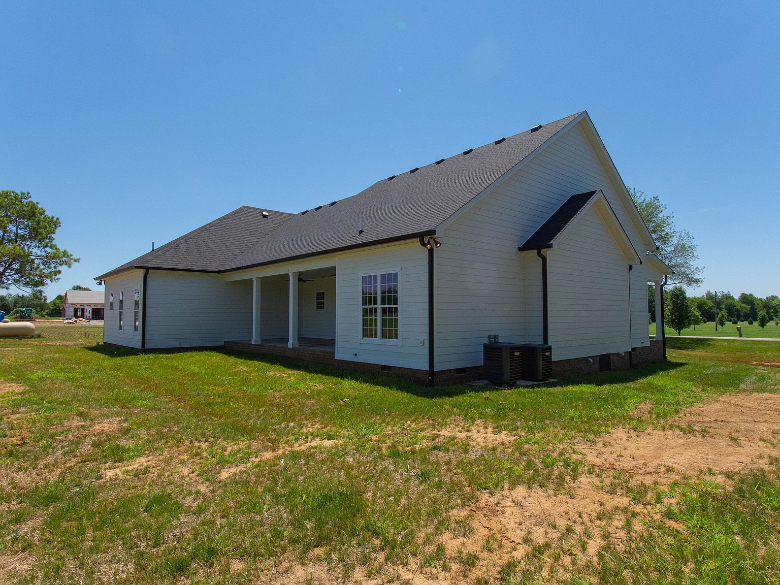 Sheffield Farmhouse Plan, The Summit Bowling Green, KY 42104 - Thumbnail 4