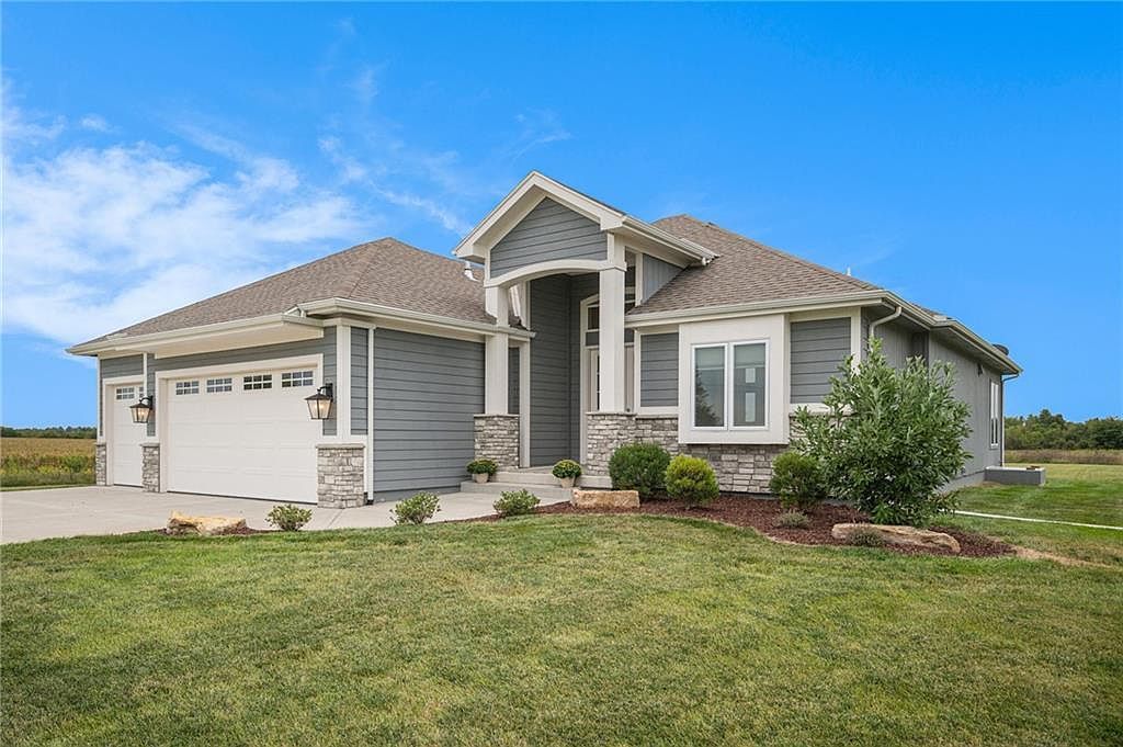 801 E 20th St Eudora, KS 66025 - Thumbnail 4