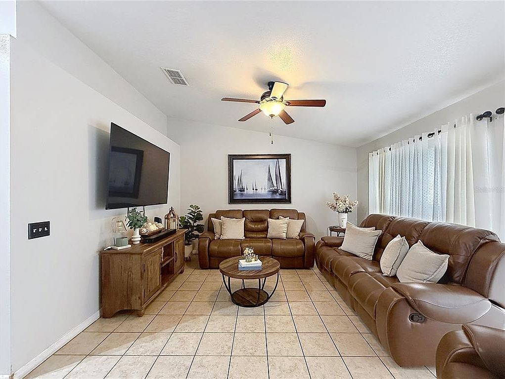 522-524 Imperial Pl Kissimmee, FL 34758 - Thumbnail 4