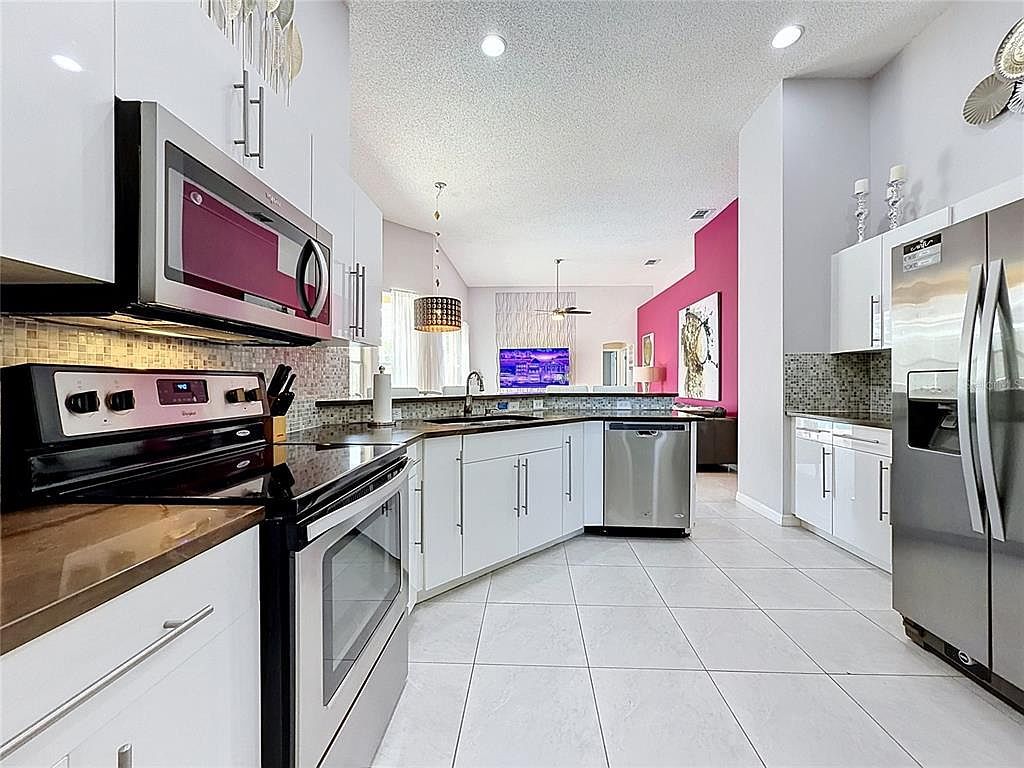 844 Montana Ave Davenport, FL 33897 - Thumbnail 4