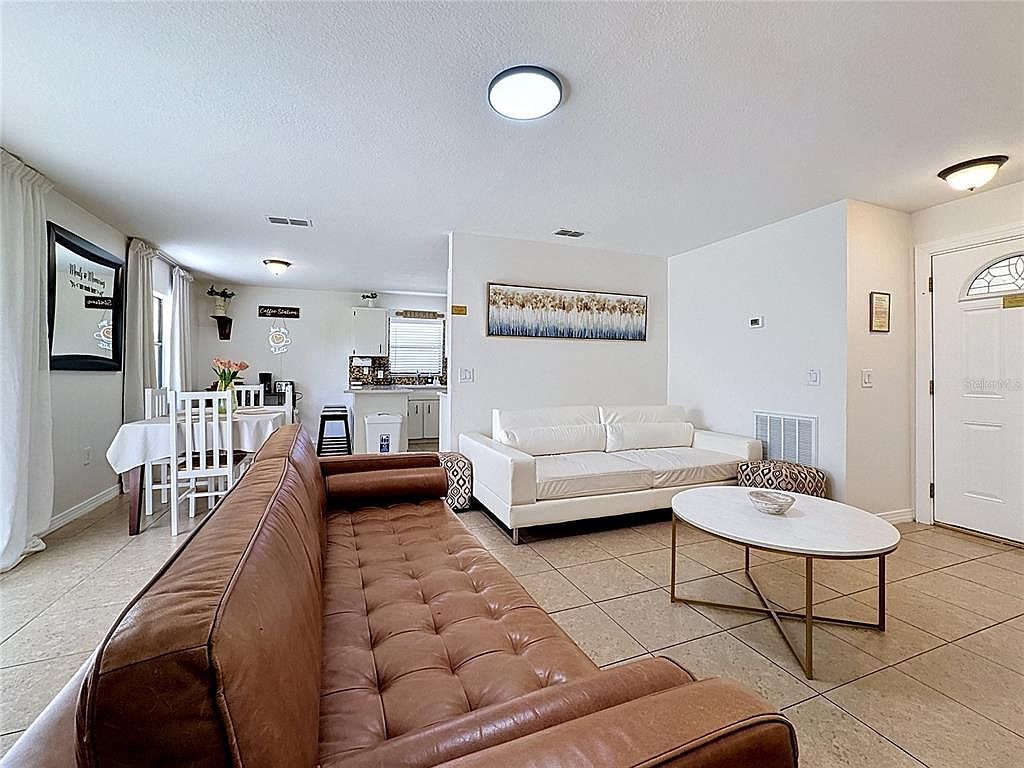 1716 Terry Cir NE Winter Haven, FL 33881 - Thumbnail 4