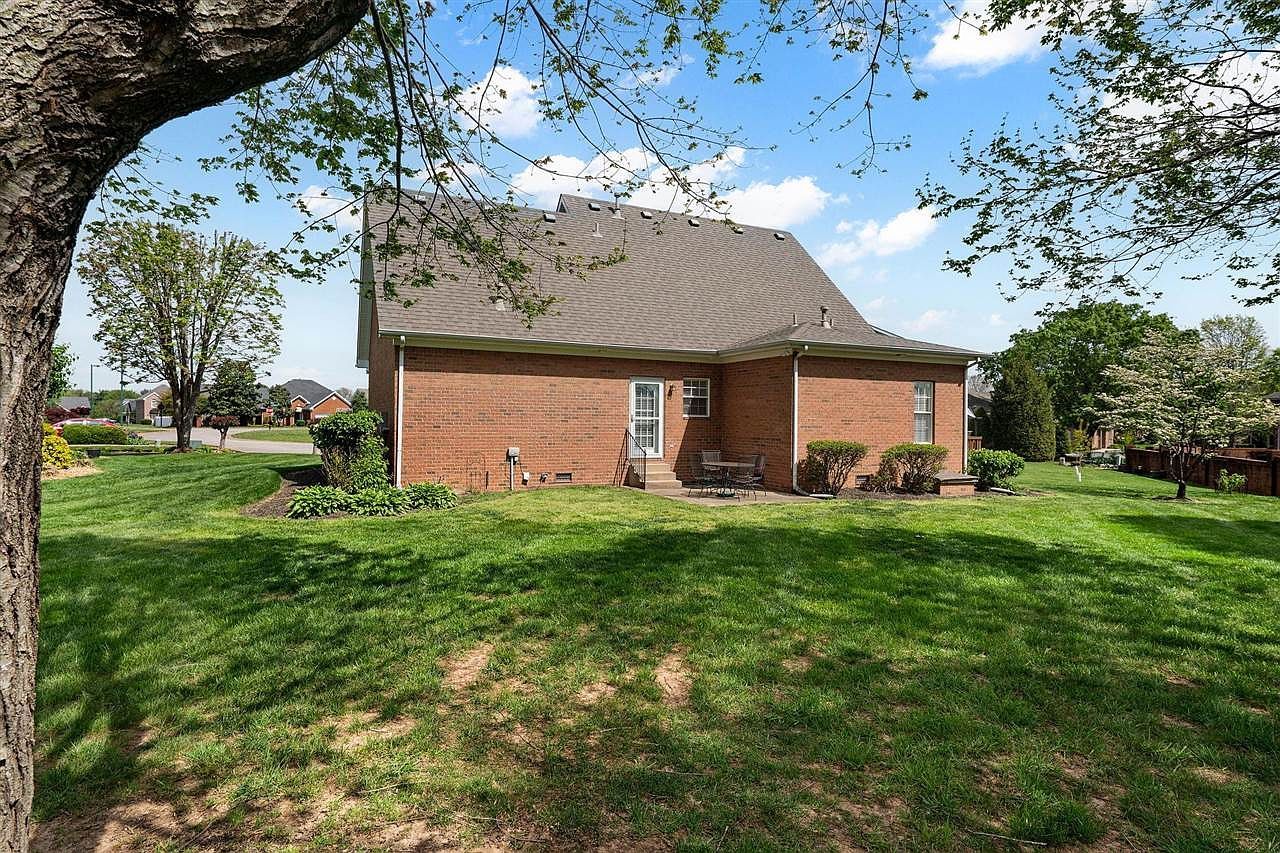 150 Prestwick Ct Bowling Green, KY 42103 - Thumbnail 4