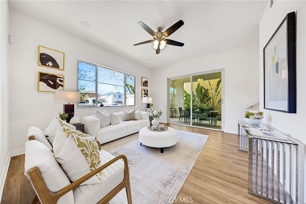 104 Interval Irvine, CA 92618 - Thumbnail 4