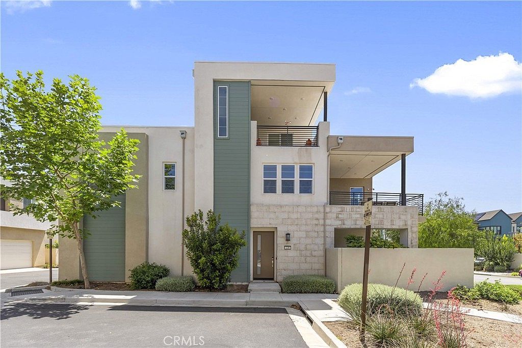 228 Merit Irvine, CA 92618 - Thumbnail 4