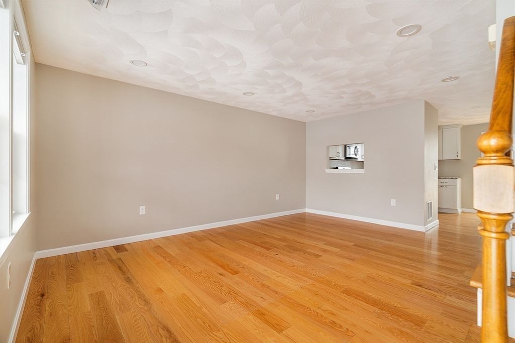 76 Juniper Ln #76 Tewksbury, MA 01876 - Thumbnail 4