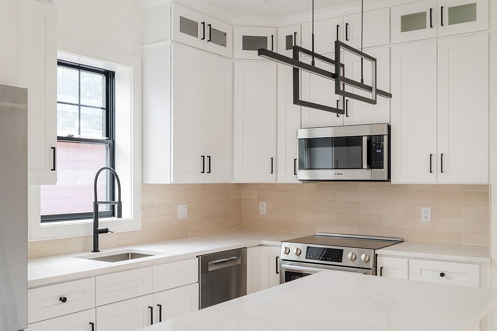 387 Norfolk St #2 Cambridge, MA 02139 - Thumbnail 4