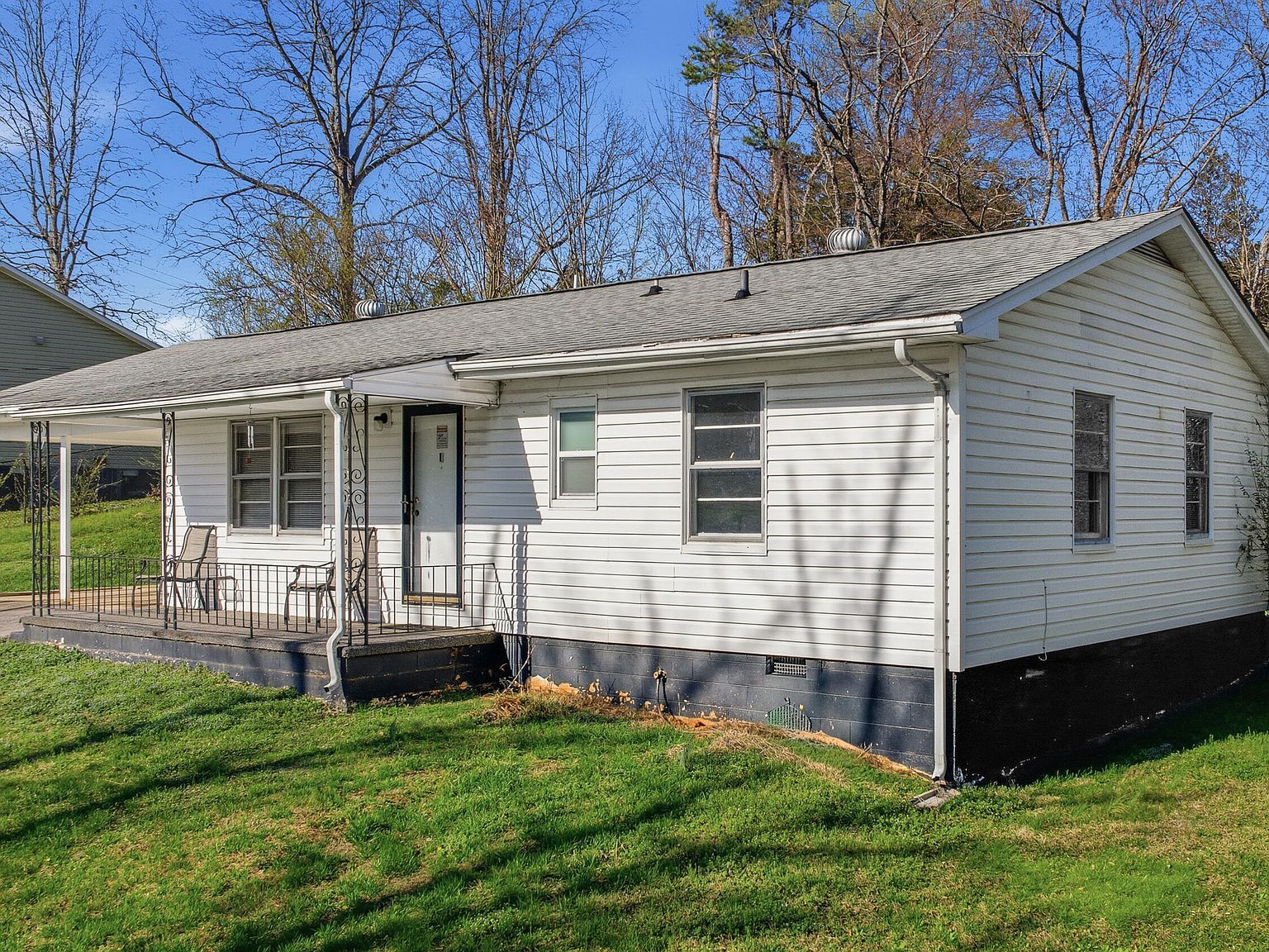 6230 Pleasant Ridge Rd Knoxville, TN 37912 - Thumbnail 4