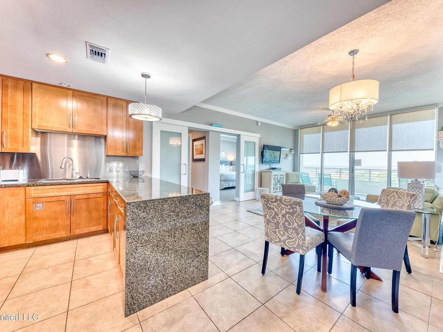 2060 Beach Blvd Unit 502 Biloxi, MS 39531 - Thumbnail 4