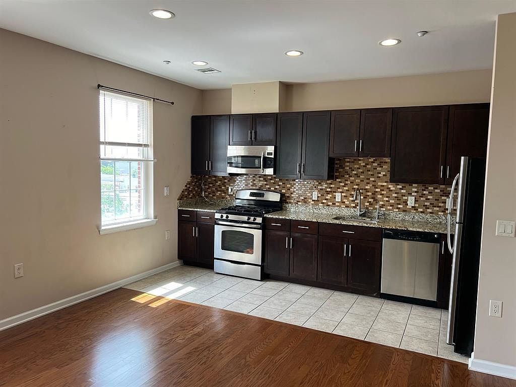 1209 Summit Ave #402 Jersey City, NJ 07307 - Thumbnail 4