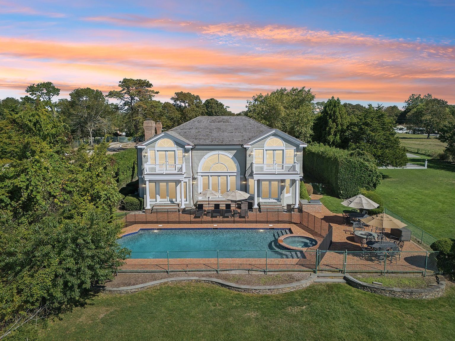 26 Sunset Ave East Quogue, NY 11942 - Thumbnail 4