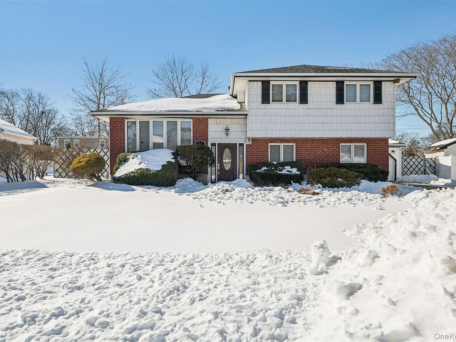 33 Fairlawn Ln Centereach, NY 11720 - Thumbnail 4