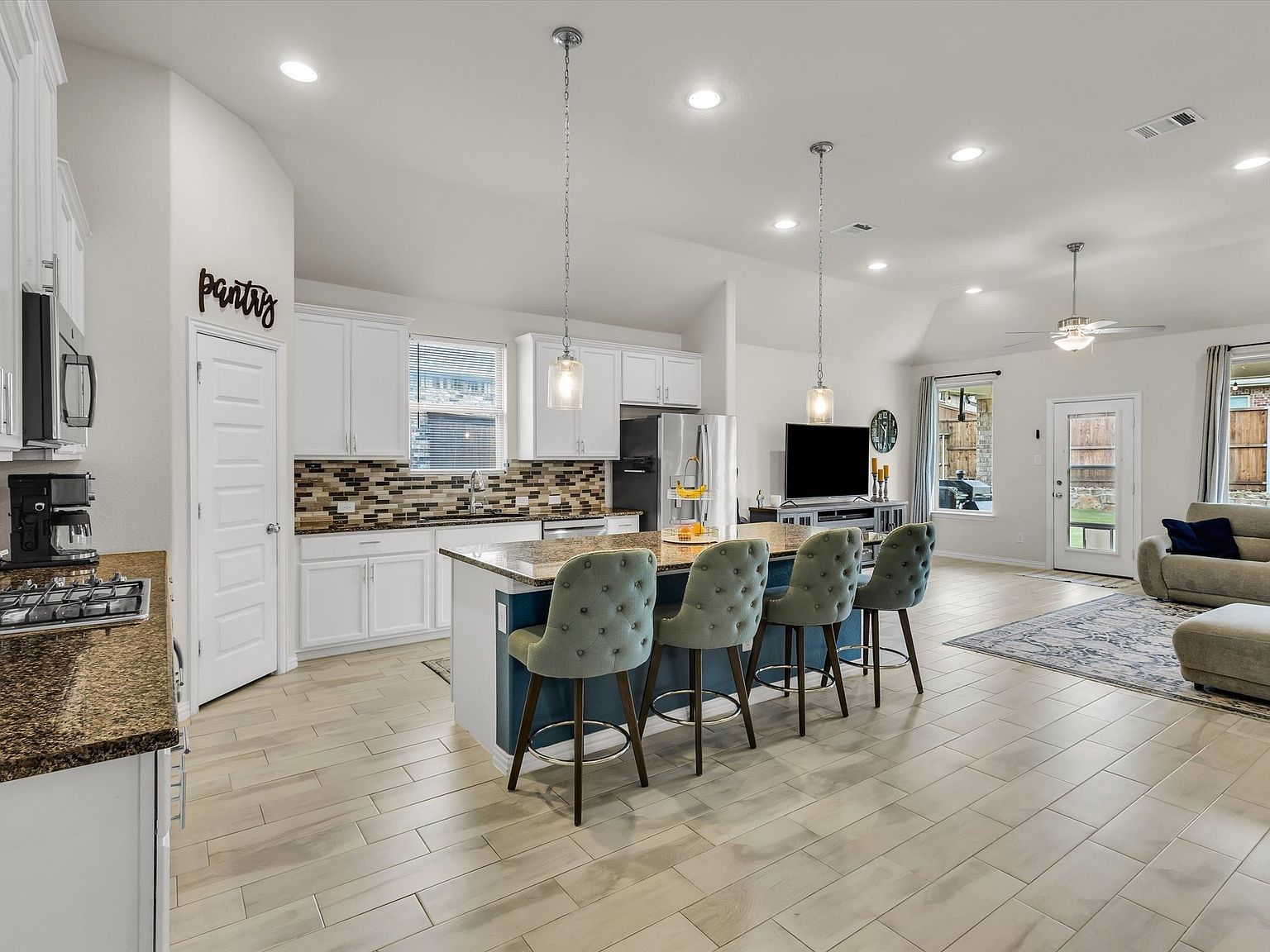 916 Monarch Ln Celina, TX 75009 - Thumbnail 4