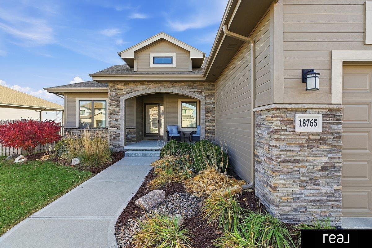 18765 Spaulding St Elkhorn, NE 68022 - Thumbnail 4