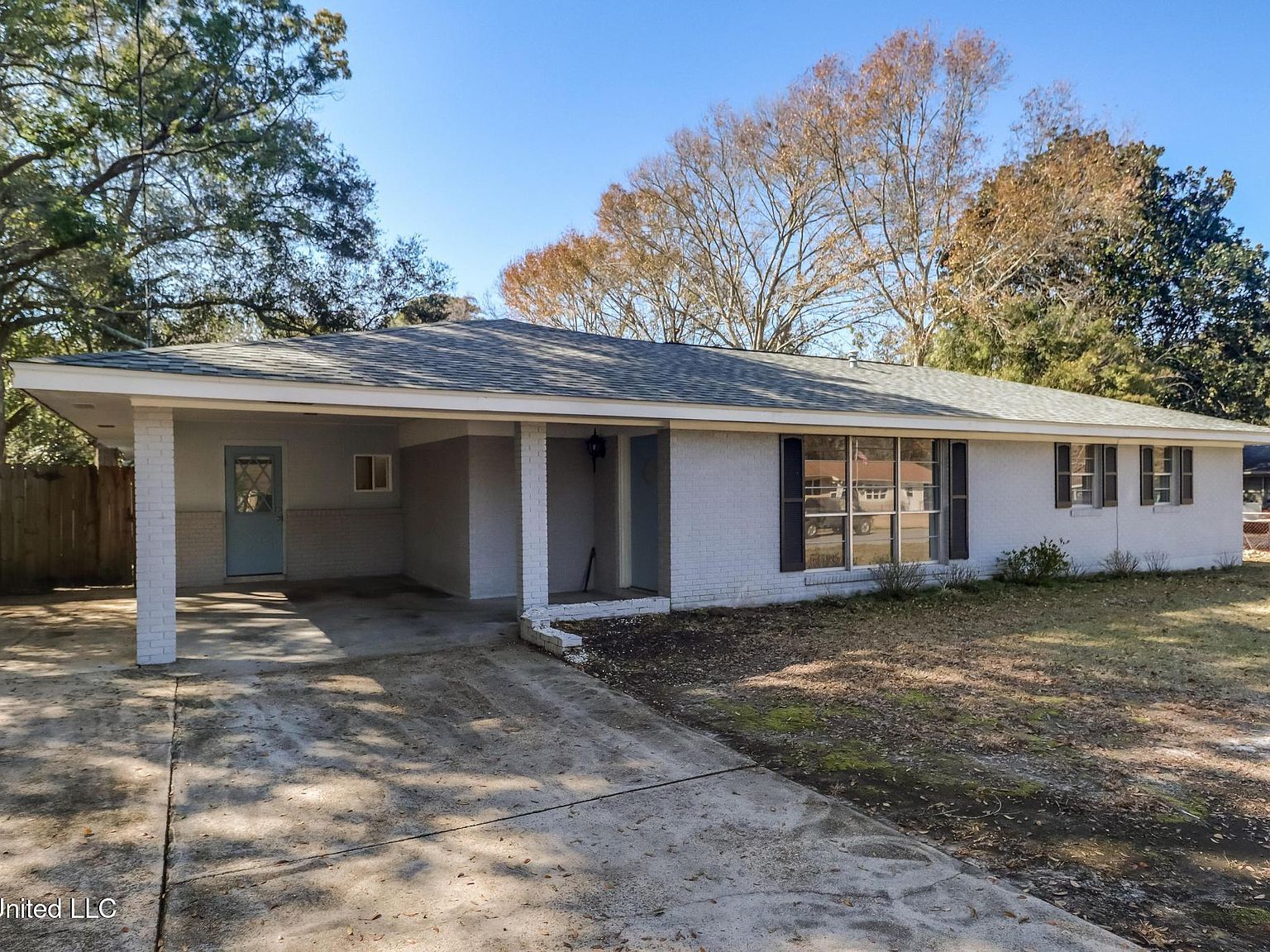 323 Carter Rd Biloxi, MS 39531 - Thumbnail 4