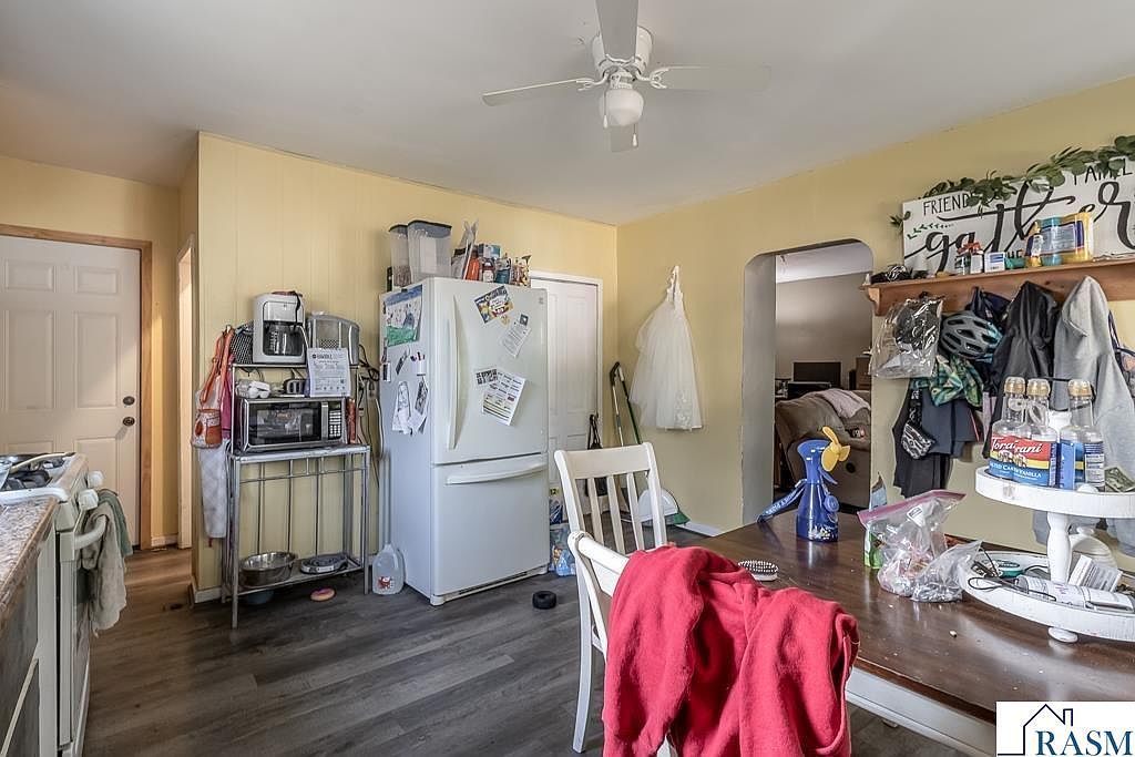 208 Dugan St S Welcome, MN 56181 - Thumbnail 4